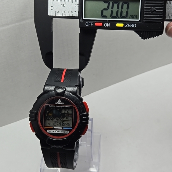 Mens Vintage Lorus Digital Watch Alarm Chronograph 42mm W339-4A68 New Battery - Picture 6 of 10